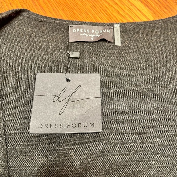 Dress Forum Charcoal Fitted Wrap Side Tie V Neck Sweater Size S - Picture 8 of 9